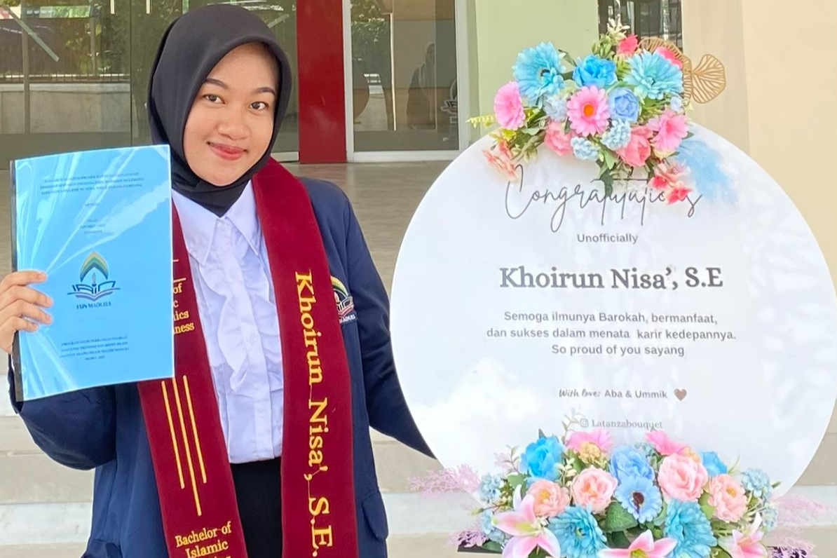 MELALUI SKEMA ARTIKEL ILMIAH, KHOIRUN NISA’ LULUS KULIAH TANPA SKRIPSI